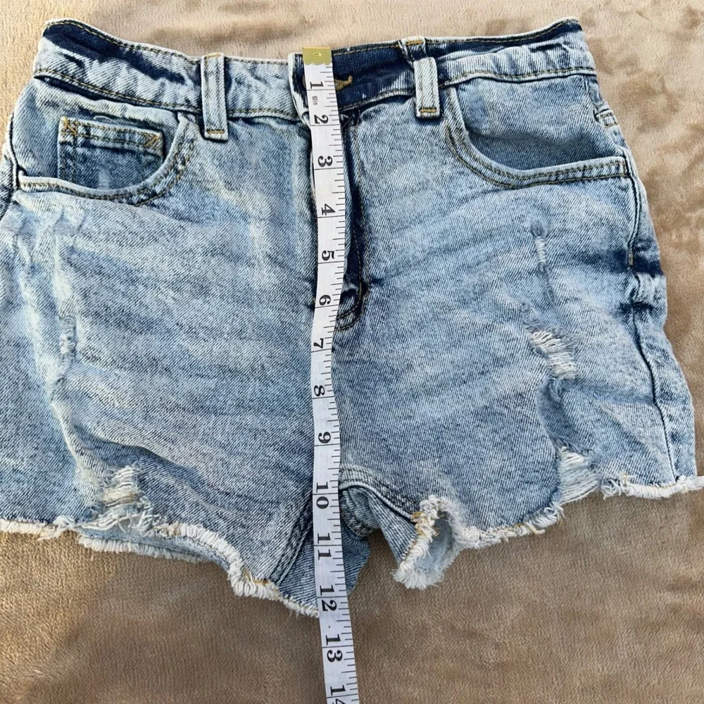 Justice Denim Shorts Girls Size 12 Light Blue Acid Wash Distressed Excellent